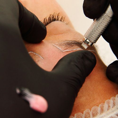 Microblading treatment